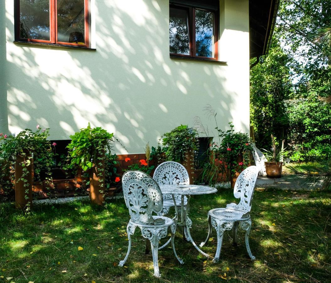 Villa 37B Bed And Breakfast Warschau Exterior foto
